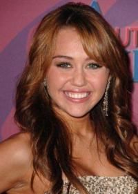 Miley Cyrus Photo - Selena Gomez - Miley Cyrus